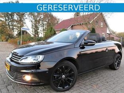 Volkswagen EOS 1.4i Cabrio met Leder, Airco en V?le Opties !