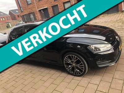 Volkswagen GOLF 1.2 TSI/AIRCO/NAVI/ELECT RAMEN/NIEUWE VELGEN+BANDEN/2 SLEUTELS