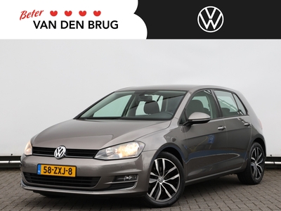 VOLKSWAGEN GOLF 1.2 TSI Highline 105PK | Climatronic | Cruise control I parkeersensoren