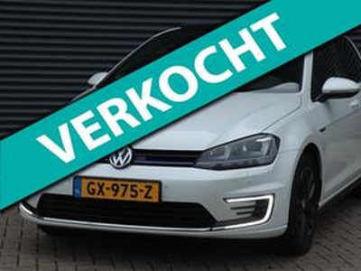 Volkswagen GOLF 1.4 TSI GTE | LEDER - PANO - LANE ASSIST - VOL!