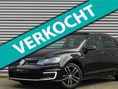 Volkswagen GOLF 1.4 TSI GTE Pano/Leer/Blindspot/Keyless/Apple Carplay