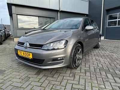 Volkswagen GOLF 1.4 TSi Highline 125pk Navigatie Leder