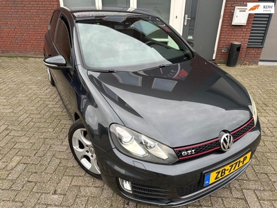 Volkswagen Golf 2.0 GTI / Leder / PDC / Cruise / Stoelverwarming