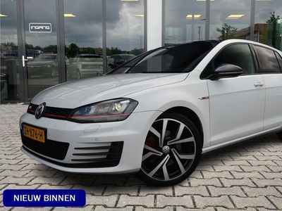 Volkswagen Golf 2.0 TSI GTI | Pano | Xenon | Navi |