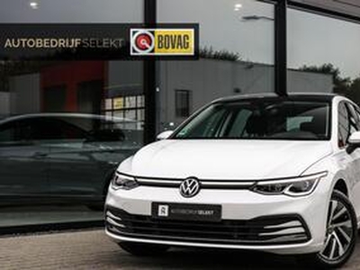 Volkswagen GOLF 8 1.4 eHybrid Pano LED Virtual Apple Carplay