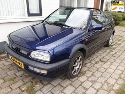 Volkswagen GOLF Cabriolet 1.8 Avantgarde