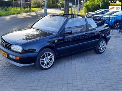 Volkswagen GOLF Cabriolet 1.8