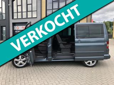 Volkswagen TRANSPORTER Multivan 2.5 TDI Trendline /6 pers VIP/ Elek schuifdeuren/ TV / Leer