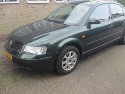 Volkswagen PASSAT 1.6