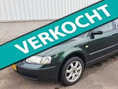 Volkswagen PASSAT 1.6