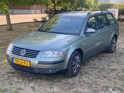 Volkswagen PASSAT Variant 2.0 Comfortline