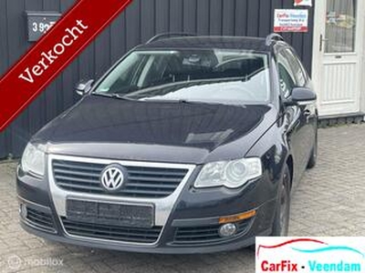 Volkswagen PASSAT Variant 2.0 TDI Trendline DUITSE PAPIEREN