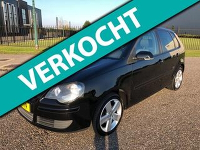 Volkswagen POLO 1.2-12V Black Edition 5 Deurs 89000KM!!! Bj 2009 Airco Privacy Glas