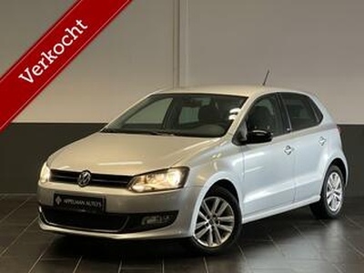 Volkswagen POLO 1.2 STYLE | Navi | Stoelverwarming | Airco |