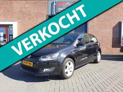 Volkswagen POLO 1.2 TEAM BLACK CLIMA / PDC / CRUISE ENZ