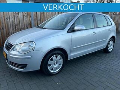 Volkswagen POLO 1.4 16V 75pk Sportline