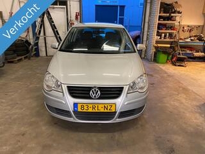 Volkswagen POLO 1.4 16V 75pk Turijn