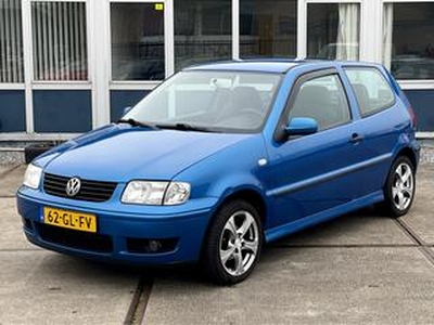 Volkswagen POLO 1.4-16V Comfortl |Stuurbkr |Trekhaak |LM 16