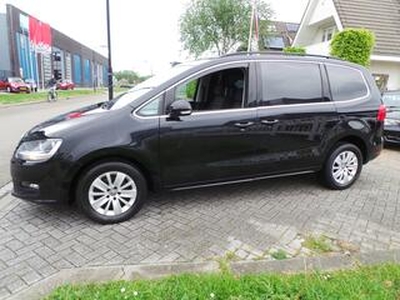 Volkswagen SHARAN 2.0 TDI 141pk DSG Grijs kenteken Airco,Cruise,Navigatie,Lmv