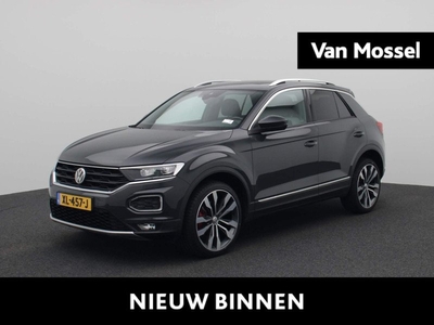 Volkswagen T-Roc 1.5 TSI Sport 150 PK | Navigatie | Panoramdak | Apple Carplay | Android Auto | Digital Cockpit Pro | LED+ Koplampen | Driving Modes | Parkeersensoren | Sfeerverlichting |