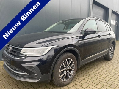 Volkswagen Tiguan 1.4 TSI eHybrid R-Line Business+ Bj 2023 150pk Km 29.000 Nap 1e eigenaar !!