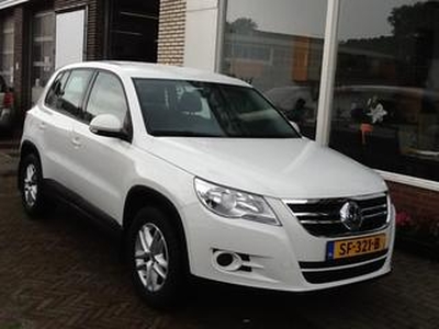 Volkswagen TIGUAN 2.0 TSI Sport&St.4M