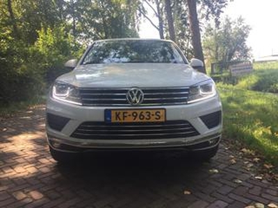 Volkswagen TOUAREG R line 3.0 TDI 25000 km!