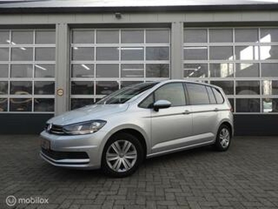 Volkswagen TOURAN 1.2 TSI 7 persoons , Navi