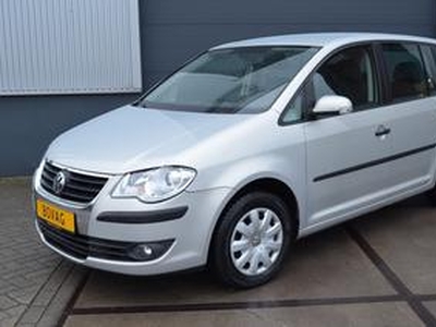 Volkswagen TOURAN 1.4 TSI COMFORTLINE TREKHAAK Afneembare Trekhaak .