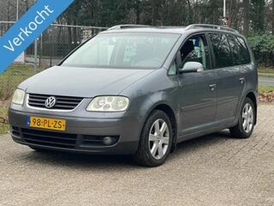 Volkswagen TOURAN 2.0 16V FSI Highline