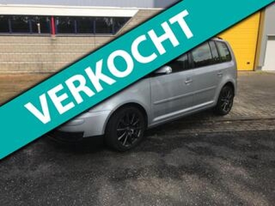 Volkswagen TOURAN 2.0 TDI Cross GEZOCHT ALLE VOLKSWAGEN GOLF 1 2 3 4 TRANSPORTER PASSAT T3 T4 T5