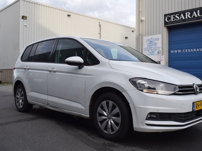 Volkswagen Touran 2.0 TDI SCR AUTOMAAT / DEALER ONDERHOUDEN