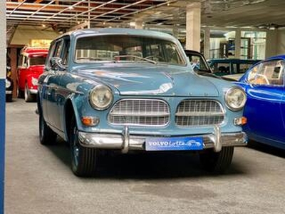 Volvo AMAZON Combi Vroeg model, vers gespoten, nieuw chroom en rubbers, LPG