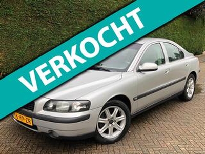 Volvo S60 2.4 rijdt super!!!