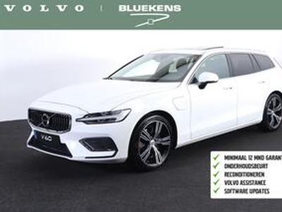 Volvo V60 T6 Recharge AWD Inscription Expression - Panorama/schuifdak - Verwarmde voorstoelen & stuur - Parkeersensoren voor & achter - High Performance audio - Extra getint glas - 19' LMV