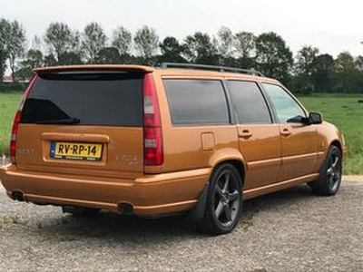 Volvo V70 2.3 R AWD SAFFRON HANDBAK UNIEKE NED AUTO