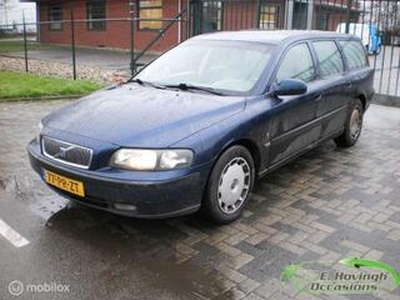 Volvo V70 2.4 D5 Geartronic AUTOMAAT met schade