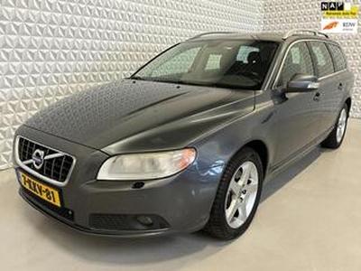 Volvo V70 2.4 D5 Summum Navi Leer Xenon PDC Stoelverwarming