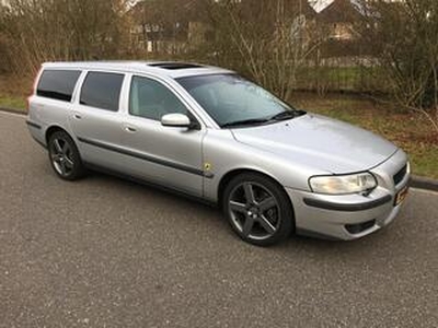 Volvo V70 2.5 R Geartronic