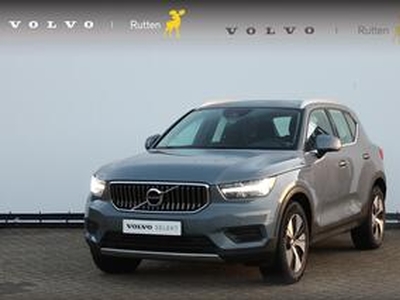 Volvo XC40 T4 211PK Automaat Recharge Inscription Expression Navigatie / Parkeersensoren voor en achter met parkeercamera achter / Keyless Entry / Stuurwielverwarming / Standkachel