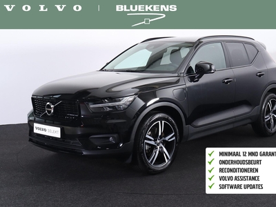 VOLVO XC40 T5 Recharge R-Design - IntelliSafe Assist & Surround - Elektr. bedienb. voorstoelen - Adaptieve LED koplampen - Parkeercamera achter - Verwarmde voorstoelen & stuur - Draadloze telefoonlader - Extra getint glas - Alarm - 19'' LMV