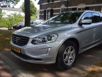 Volvo XC60 2.0 D4 FWD R-Design Leer