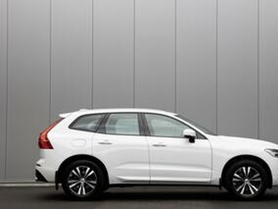 Volvo XC60 T4 Momentum Pro | Adaptieve cruise control | Lage km stand | Winterpack | Elektrische trekhaak |