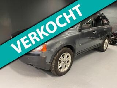 Volvo XC90 2.5 T Summum Automaat Leder 7Persoons Youngtimer Dealer onderhouden.