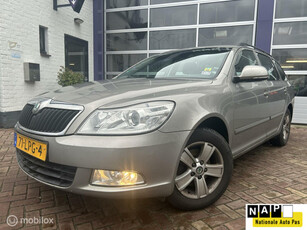 Skoda Octavia Combi 1.2 TSI Comfort * NAVI * TREKHAAK * AC *