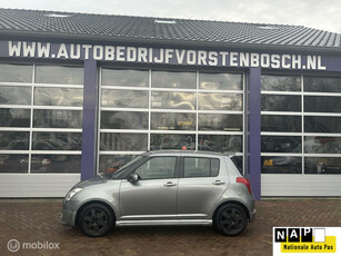 Suzuki Swift 1.3 * AIRCO * LM VELGEN * SPOILERSET * 5 DRS *