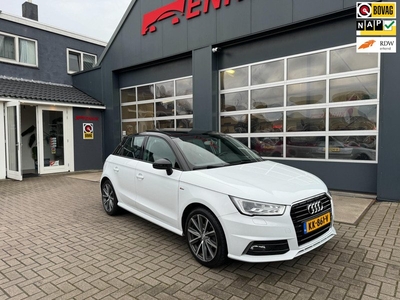 Audi A1 Sportback 1.0 TFSI Adrenalin S-Line / Pano / Xenon Led / Two Tone .