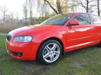 Audi A3 2.0 FSI Attraction