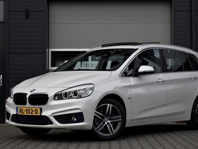 BMW 2 Serie Gran Tourer 218i Aut. Sport Line | Panoramadak | Sportstoelen | Navigatie | Bluetooth | 17'' Velgen | LED Koplampen | NL-Auto |