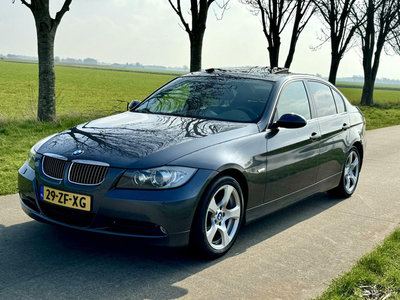 BMW 3-serie 320i | Xenon | Schuifdak | Navi | PDC | NAP